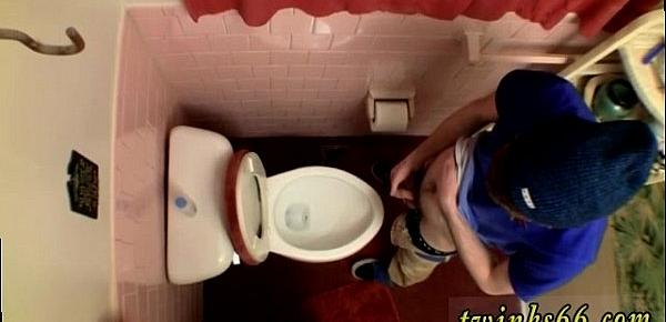  Free videos of old gay man pissing naked Unloading In The Toilet Bowl